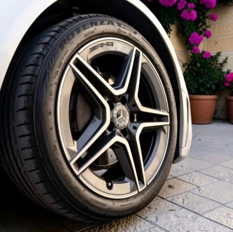 Mercedes Benz C220 AMG
