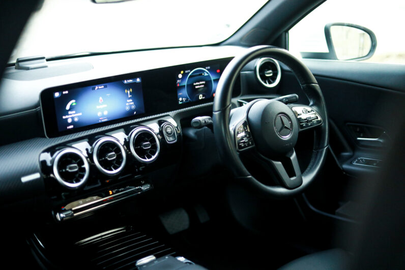 Mercedes Benz A180
