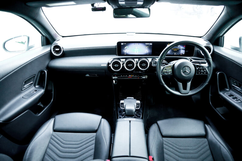 Mercedes Benz A180