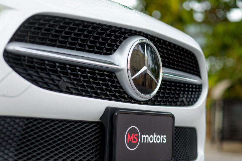 Mercedes Benz A180